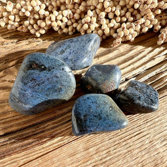 Dumortierit Trommelstein - DIY SPIRIT #