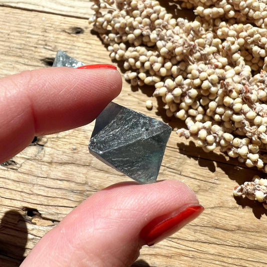 Fluorit Oktaeder (blau) - DIY SPIRIT #