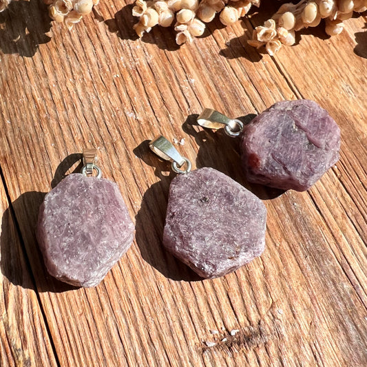 Rubin Rohkristall Halskette