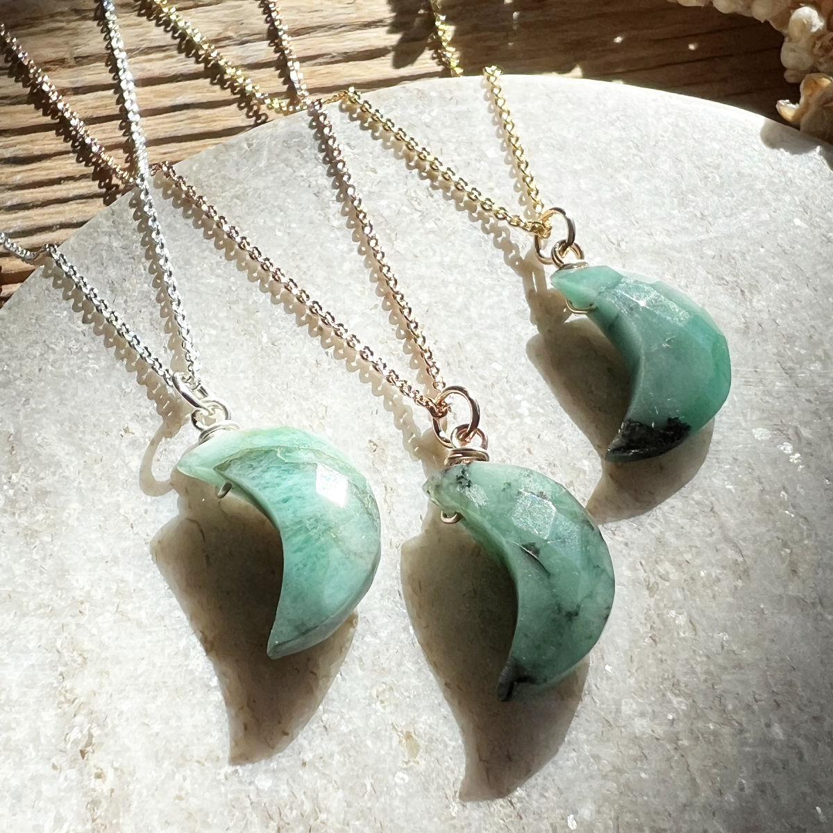 Smaragd Moon Halskette - DIY SPIRIT #