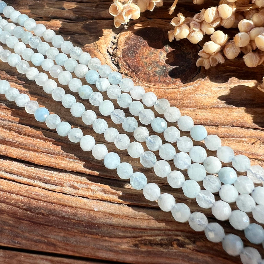 Aquamarin Perlen (facettiert, 4mm) - DIY SPIRIT