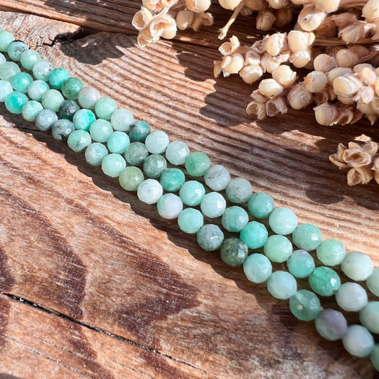 Smaragd Perlen (facettiert, 4mm)