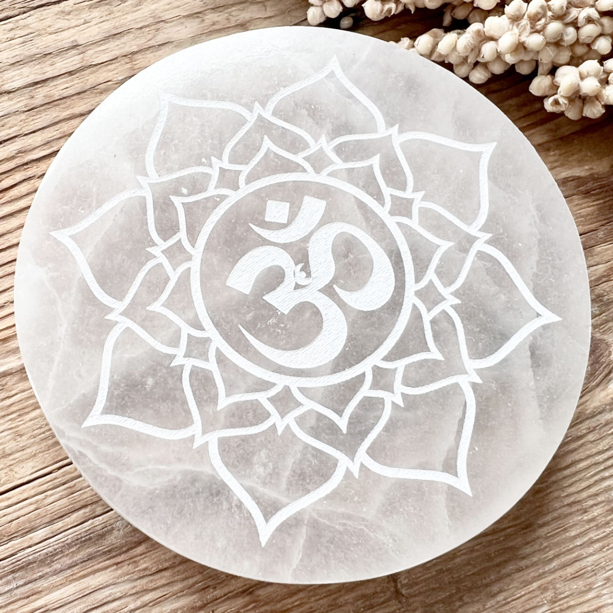 Selenit Ladeplatte Om - DIY SPIRIT #