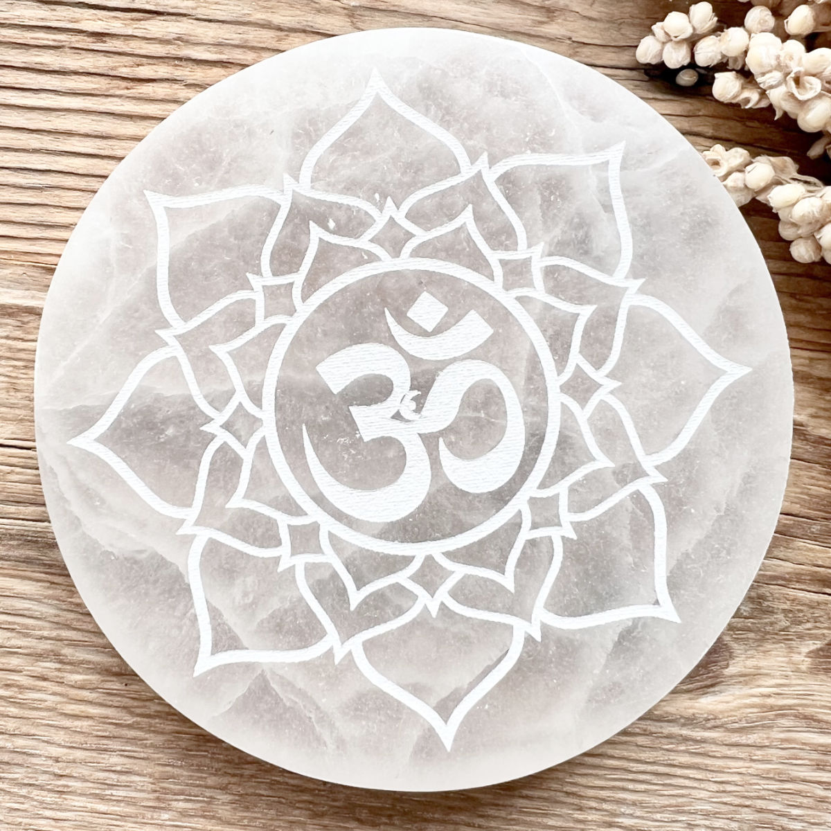 Selenit Ladeplatte Om - DIY SPIRIT #