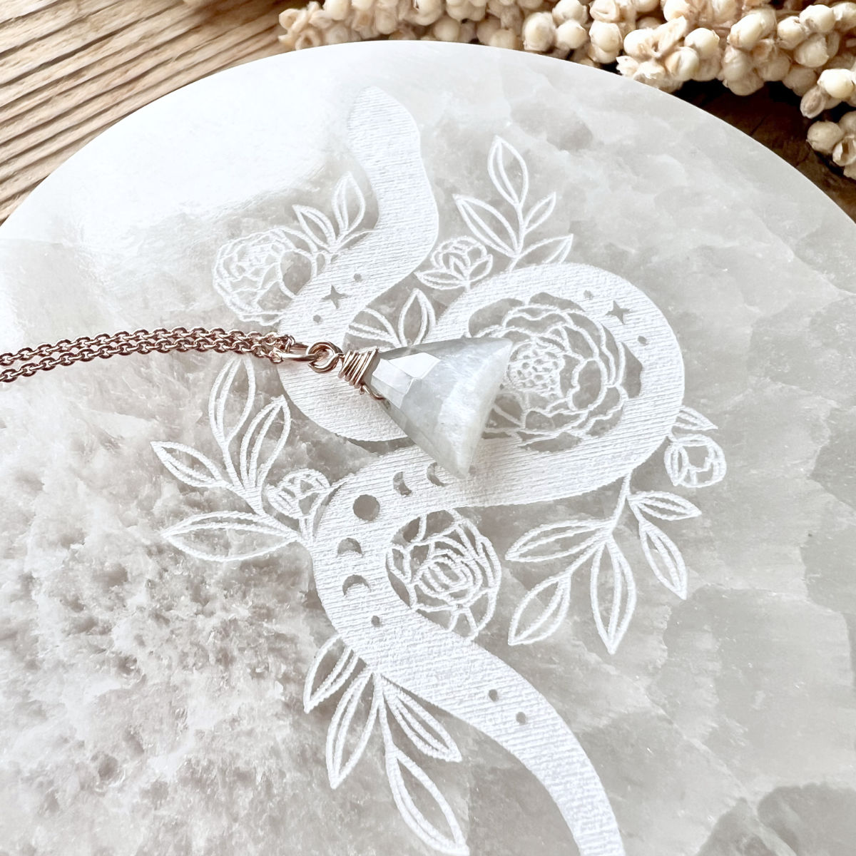 Selenit Ladeplatte Snake - DIY SPIRIT #