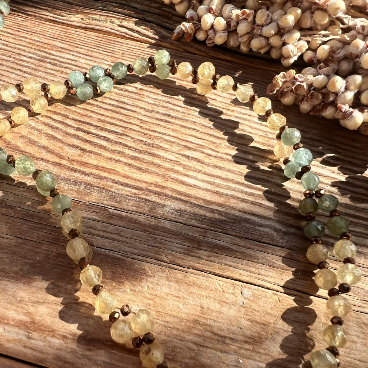 Tantric Necklace getragen