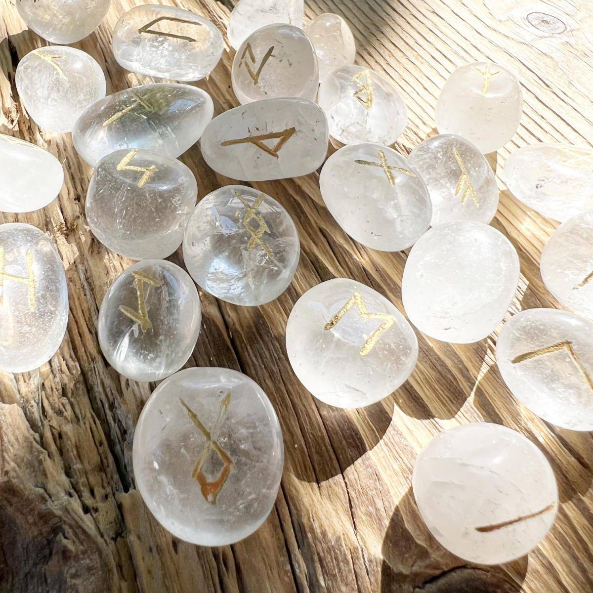 BERGKRISTALL Runen-Set - DIY SPIRIT