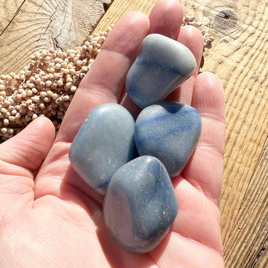 Blauquarz Trommelstein - DIY SPIRIT