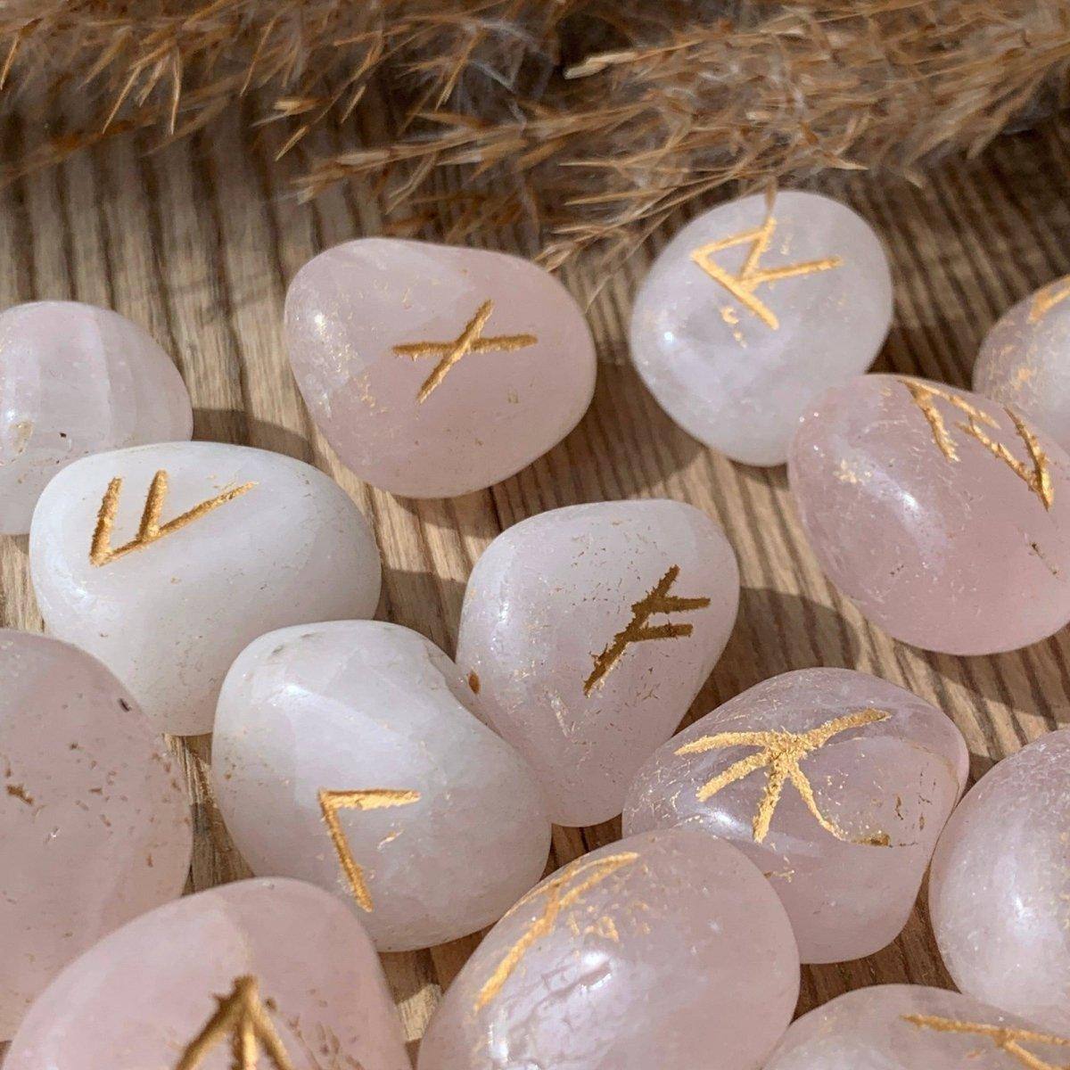 ROSENQUARZ Runen-Set - DIY SPIRIT
