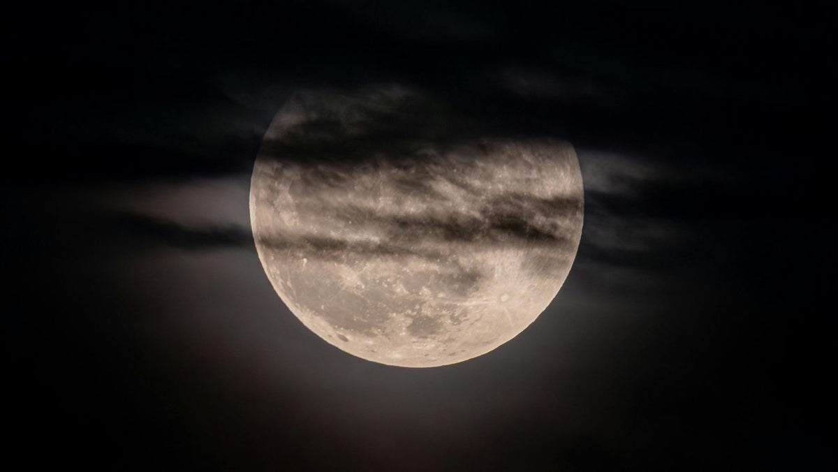 Vollmond im Stier: Beständigkeit und Genuss