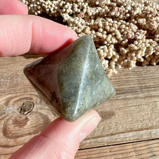Labradorit Achtsamkeitskristall - DIY SPIRIT #