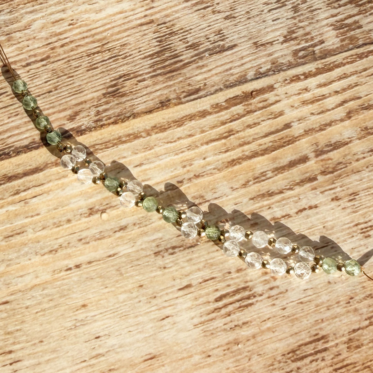 Awake Tantric Necklace DIY-Set – Nahaufnahme der Edelsteinperlen