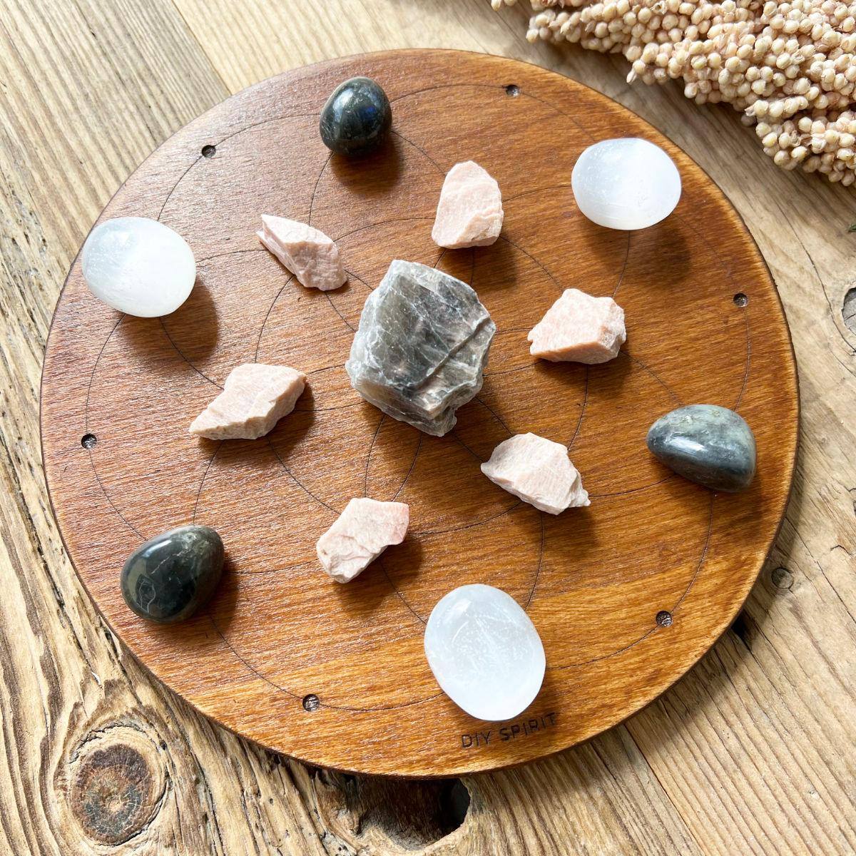 Moon Crystal Grid Steinset - DIY SPIRIT