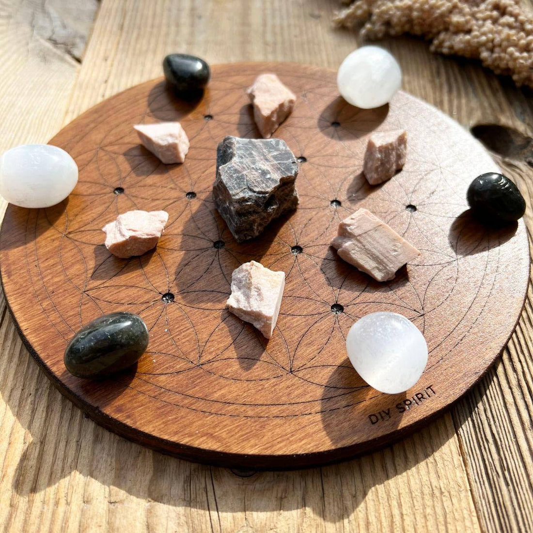 Moon Crystal Grid Steinset - DIY SPIRIT