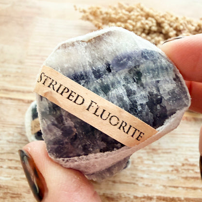 Fluorit Rohstein (farbsortiert)