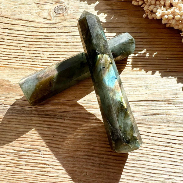 Labradorit Obelisk - DIY SPIRIT #