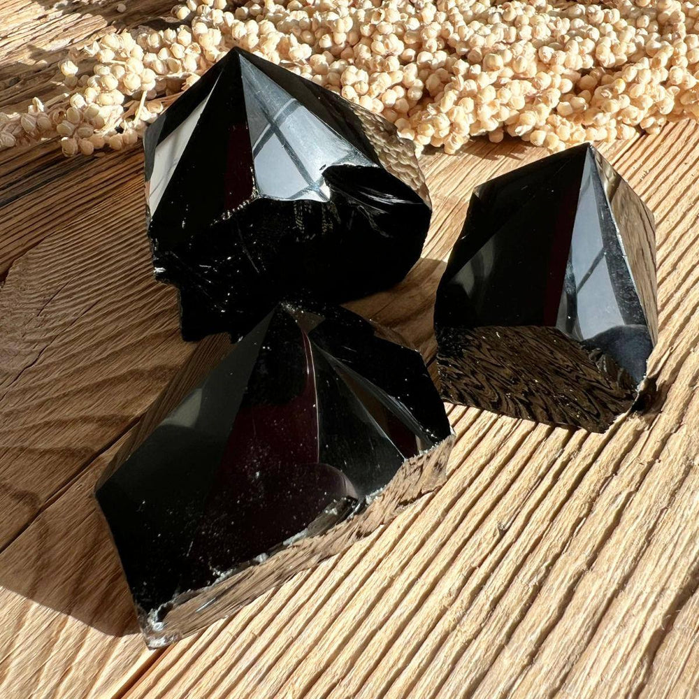 Obsidian Spitze (halbpoliert)