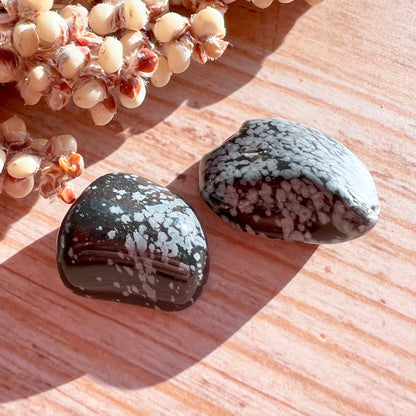 Schneeflockenobsidian Trommelstein