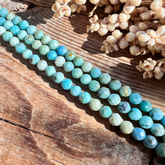 Andenopal (blau) Perlen (facettiert, 4mm)