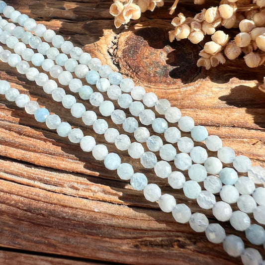 Aquamarin Perlen (facettiert, 4mm)