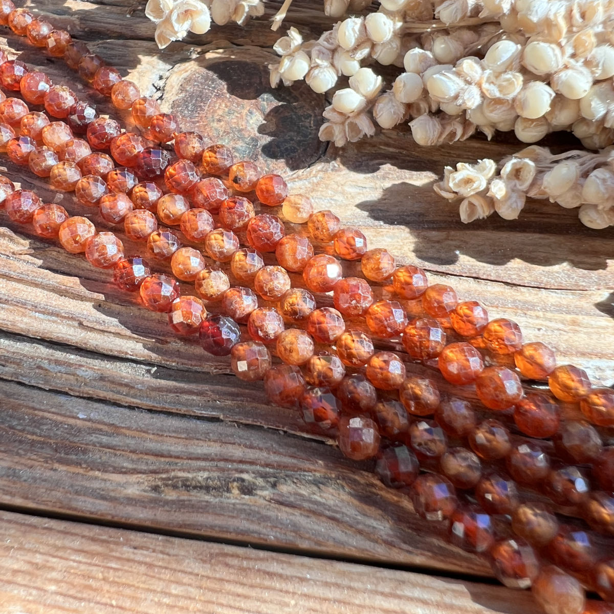 Granat (orange) Perlen (facettiert, 4mm)