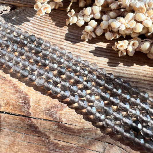 Rauchquarz Perlen (facettiert, 4mm)