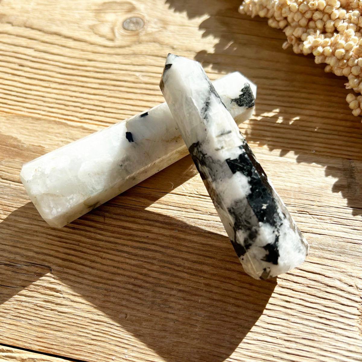 Regenbogenmondstein Obelisk - DIY SPIRIT