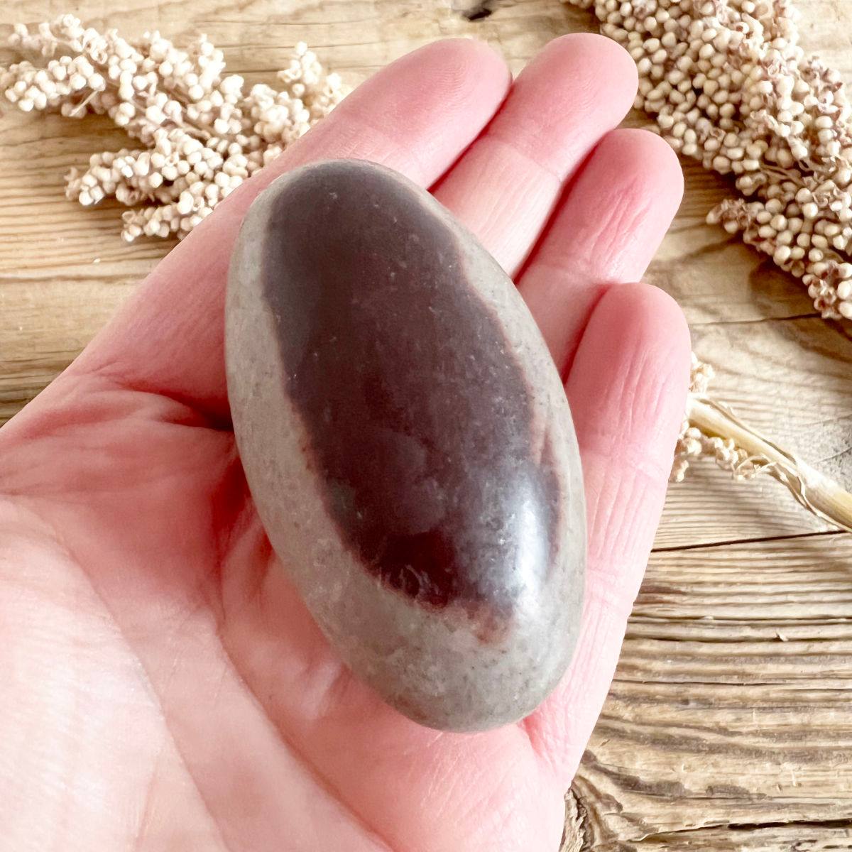 Shiva Lingam Stein - DIY SPIRIT #