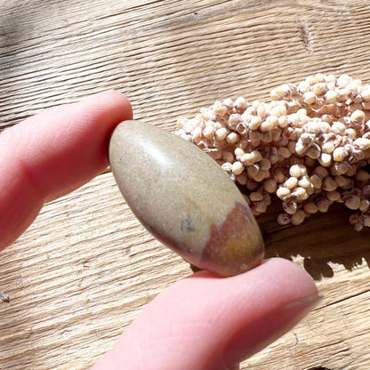 Shiva Lingam Stein - DIY SPIRIT
